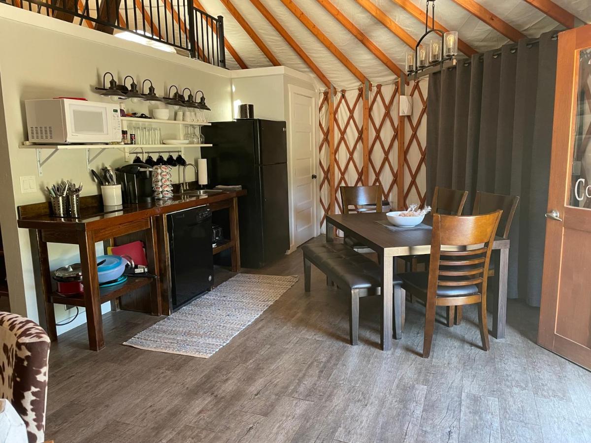 Escalante Yurts - Luxury Lodging Esterno foto
