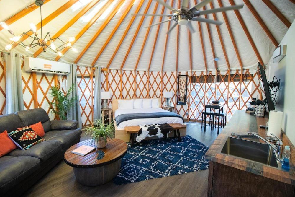 Escalante Yurts - Luxury Lodging Esterno foto